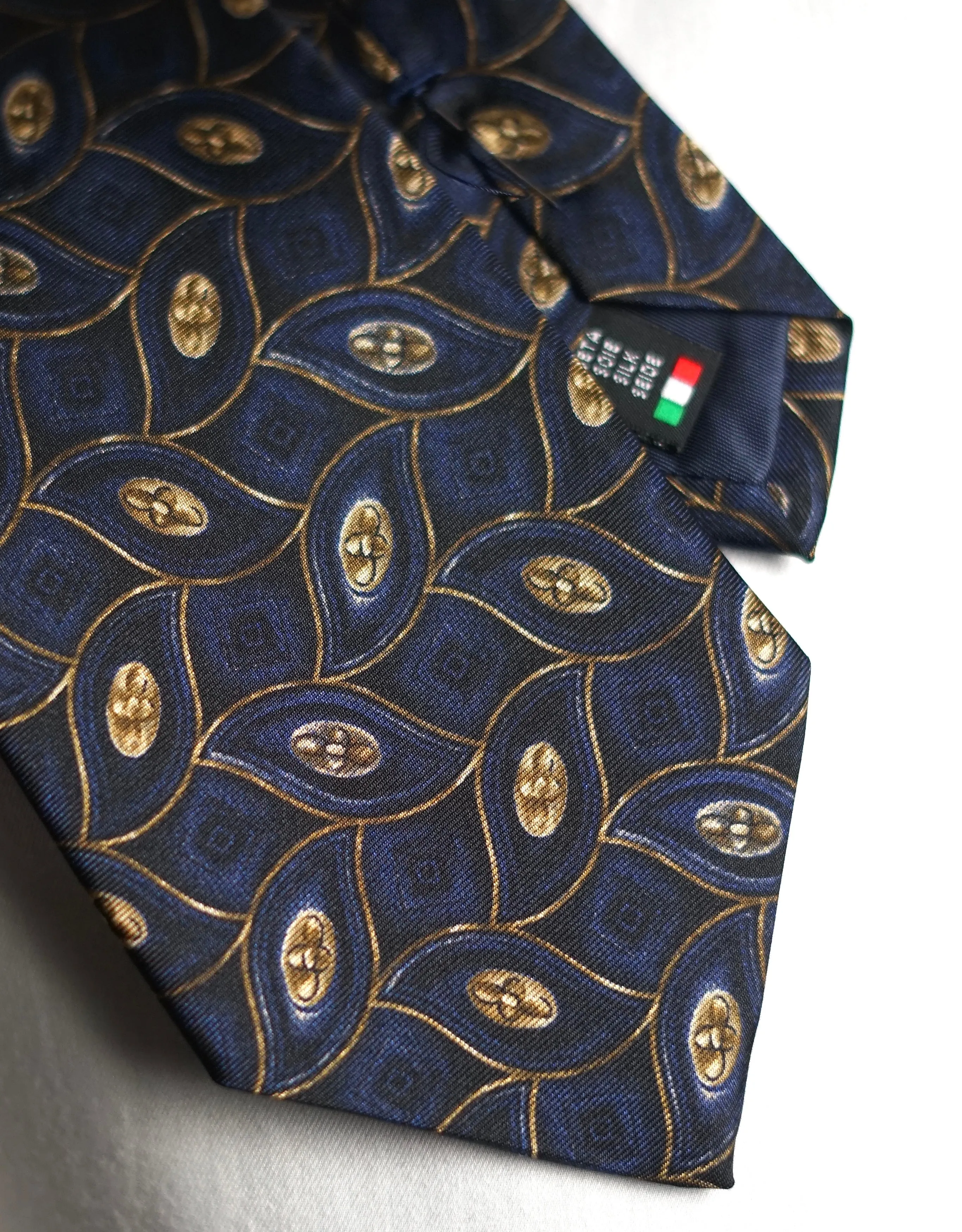 Madre Retro Tie Silk Necktie